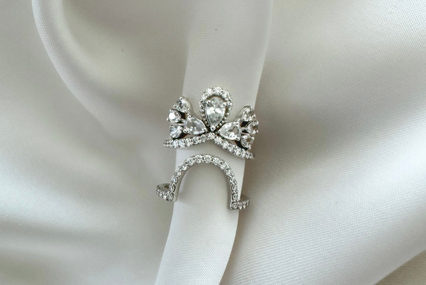 Tiara Ring