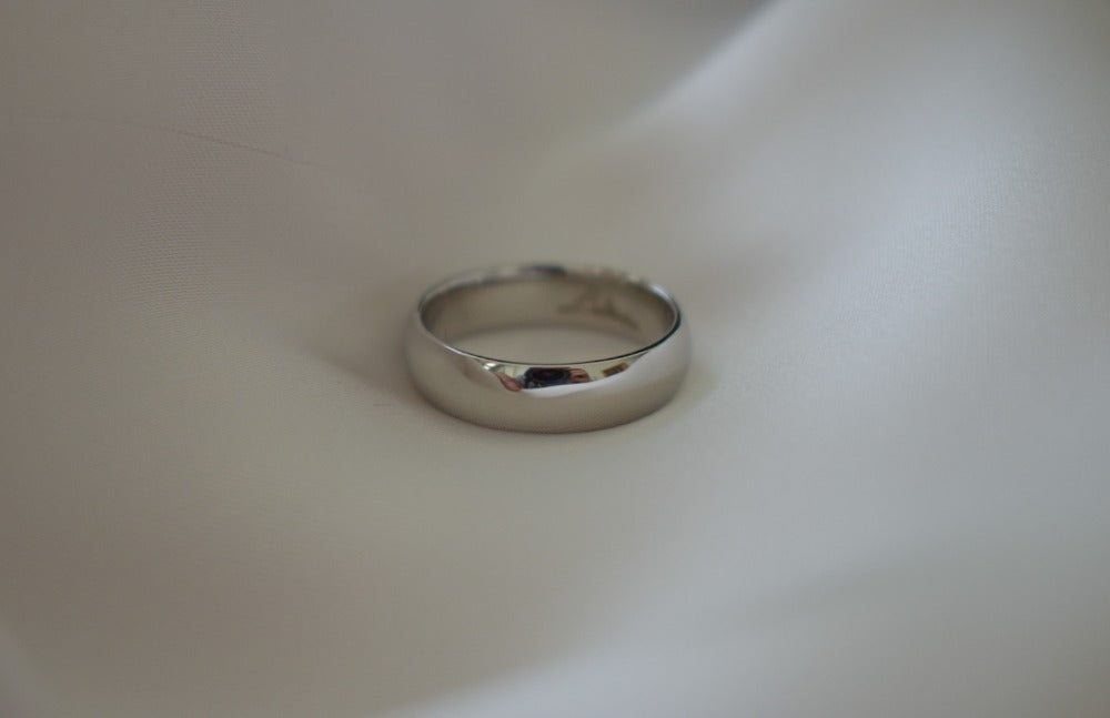 Classic Men's Ring