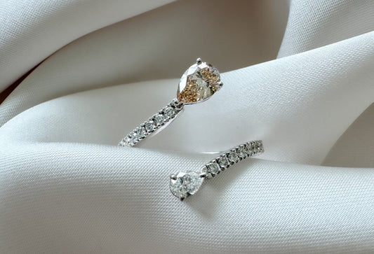 Champagne Queen Ring